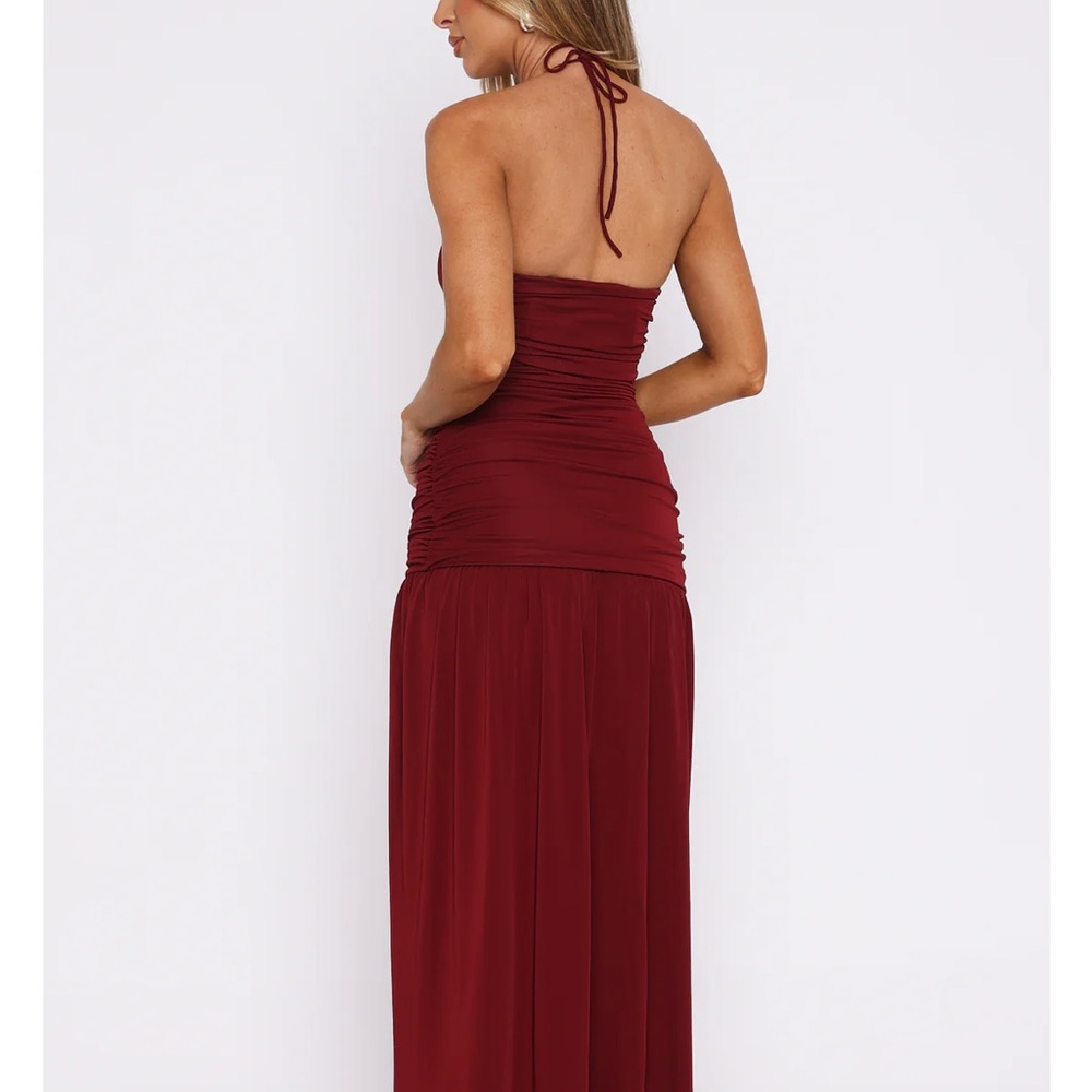 NWT White Fox Boutique Sweet Skies Burgundy Halter Maxi Dress -M but fits like S - Picture 9 of 13
